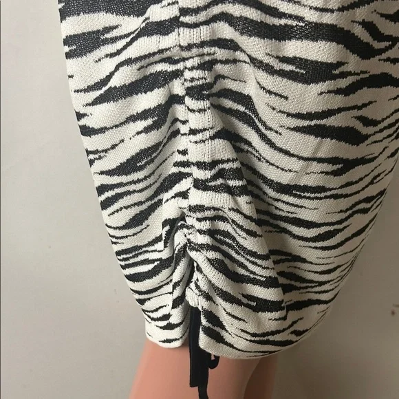 Bold Elements Sweater Dress Womens Black White Zebra Print Long Sleeve Sz XXL - Picture 7 of 14